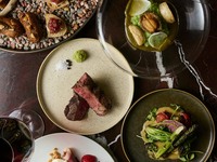 SEASONAL COURSE DINNER 【薪火と季節のコース"苺とカカオ”】スペシャルペアリング付き