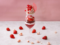 平日：「いちご＆ローズパフェ」グラスシャンパン付き