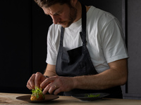 元noma ヘッドパティシエ、ステファノ・フェラーロが贈る特別なアフタヌーンティー【コーヒー、紅茶、ソフトドリンク飲み放題付き】