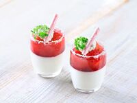 【春のプチガトースペシャリテ】苺のブランマンジェ