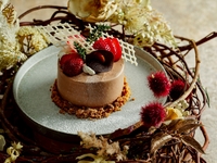 (Dinner) Covered Terrace Valentine's Day Course with Bird's Nest "Chocolate" Cake