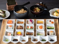 Hand-rolled sushi set meal