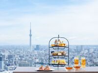 【平日：天空アフタヌーンティー】季節ティーフード&シーズンドリンク＋スパーク等3時間フリーフロー