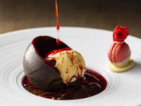 【Valentine's Day】Dinner Set B メインディッシュはグリルステーキと和牛ローストビーフのチョイス+チョコレートデザート+ドリンク1杯付き