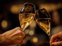 Short Tasting Menu (5 Course) + A Glass of Champagne