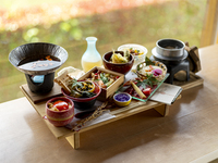 京丼五種食べ比べ膳~和牛と夏野菜　灯り彩る夏宵すき焼き~（ 夏ver./2026.6月1日～）　