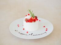 【平日午餐週年紀念套餐】清酒祝酒、週年紀念蛋糕和五道菜午餐