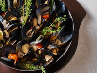 4/1～【イベリコ豚・国産地鶏・オマール海老】＋飲み放題