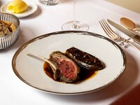 【Dinner Course – 4 dishes】One Starter · Two Main Courses · Dessert Including a welcome glass of Champagne