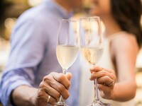 【Whiteday2026】全12種/星空に一番近い夜景と「ルージュの誘惑と純白のベール」フレンチプレミアムディナー♪