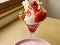 季節のデセールパフェ/いちごの会