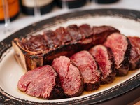 [Tasting Course #2] The main course is the finest Chateaubriand and USDA Prime New York Sirloin Emperor Steak