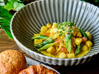 From May 1st [Lunch] Online reservation only: Includes one drink of your choice ★ Plenty of vegetables! Salad buffet lunch including popular dessert (Main course: Choice of pasta)