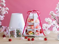 【2日前までの要予約】テイクアウト専用 Quattro Strawberry Afternoon Tea Set　～春めくストロベリー～　1名様用