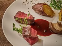 【土日祝：ランチコース】魚と肉のWメイン＋サラダ・パン・ソフトドリンクビュッフェ付