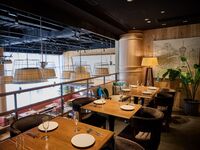 【土日祝：ロフト貸切ランチコース】チャコールグリルのコース5品＆ビール等90分飲み放題付