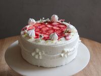 『(12cm)桜と苺のショートケーキ』
