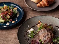 【土日祝：ダブルメインコース】魚・肉のWメインや埼玉食材など全5品　パン・ドリンクビュッフェ付