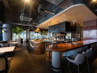 【平日ランチ：キッズアニバサリープラン】スマッシュケーキやお子様プレート 誕生日やお祝いに