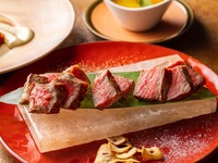 [Juraku Course | 7 dishes in total] Enjoy the taste comparison of three types of Wagyu beef in this exquisite teppanyaki course