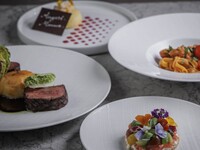 5/9-10 母の日ランチ【Grazioso】国産牛サーロイングリルのメインを含む全5品