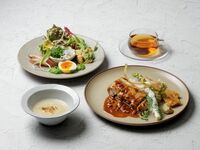 【LUNCH】Tanba Charcoal-Grilled Chicken & Spring Vegetable Lunch Set (Includes Dessert)
