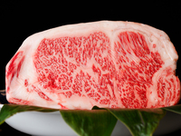 [Special Yonezawa Beef A5 Sirloin Kaiseki Course] Yonezawa Beef A5 and special menu - Sukiyaki or Shabu-shabu 55,000 yen ☆ Private rooms available