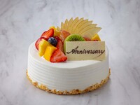 Fresh Cream Decorated Anniversary Cake No.5