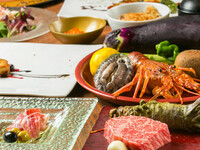 特選コース　ズワイ蟹、鮑、ロブスター(半身)、厳選国産牛ステーキ等　全9品