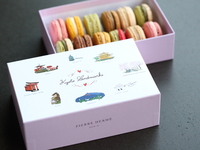 【TAKEOUT-PIERRE HERMÉ PARIS-Macarons】 マカロン12個詰合わせ アンコントゥナーブル