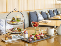 WEB限定【１日3組様限定】 ベリーブロッサム・アフタヌーンティー　スペシャルティー１ポットサービス