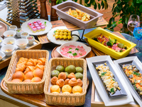 周六、周日及法定假日 轻午餐自助餐