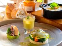 ＊ランチ限定「春のランチコース」（スペアリブ250g）