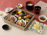 ◇3・4月平日ディナー限定◇  松花堂  白飯→春ちらし寿司にグレードアップ！