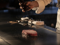 [Includes a glass of champagne] Dinner course "Degustation"