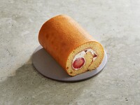 Gâteau Roulé aux Fraises (About 12cm)