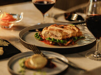 Dinner | Seasonal course including meat dishes and pasta + free-flow 5-course meal <Includes sparkling wine toast + all-you-can-drink>