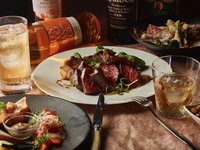 [MS] [Pelan Wiski Scotch Premium] Minuman sepuas hati lebih 35 jenis, termasuk malt tunggal dan minuman keras herba domestik! 4 hidangan yang memuaskan