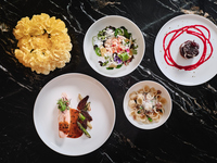 【オンライン限定 土日祝ランチ】4品コース ウィークエンドフィースト スパークリングワイン１杯付 (3月28日よりスタート）