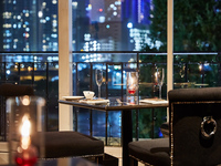 3月平日限定★乾杯酒付き！【デートや誕生日におすすめ！】旬の食材を使った前菜や肉料理＆魚料理など Wメインのお得なディナー全6品～CHEF'S SELECTION～　ゆらめくキャンドルとプールサイドで記念撮影を！