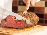 [Online reservation only for TCM members] Roast beef dinner + sparkling wine toast