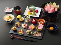 【庆祝特别菜单】～色彩缤纷～包含12种菜肴和山百合牛肉寿喜烧的超值套餐