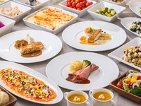 平日メイン付きディナーブッフェ　4,000円