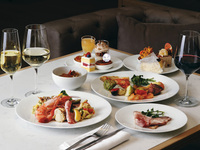 [Reservations from April 27th onwards] 🌺ALOHA🌴 Hawaiian weekday dinner buffet + choice of complimentary drink