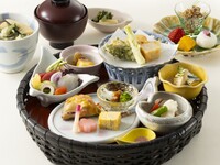 卯月の花篭御膳