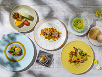 Iris + Dessert Plate 8,600 yen 6/1~8/31