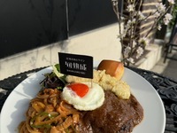 【ランチ/15品目サラダ付】麻布プレートランチ