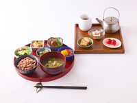 【ご予約限定】旬を少しずつ、贅沢に。9種の御膳(ドリンク付き)