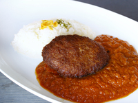 【ディナー】＼竹原 峠下牛ハンバーグスパイスカレー／