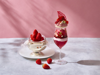 土日：「いちご＆ローズパフェ」完熟フレッシュいちご